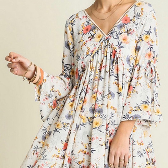 Umgee Dresses & Skirts - Umgee Floral Pattern Dress 🌸